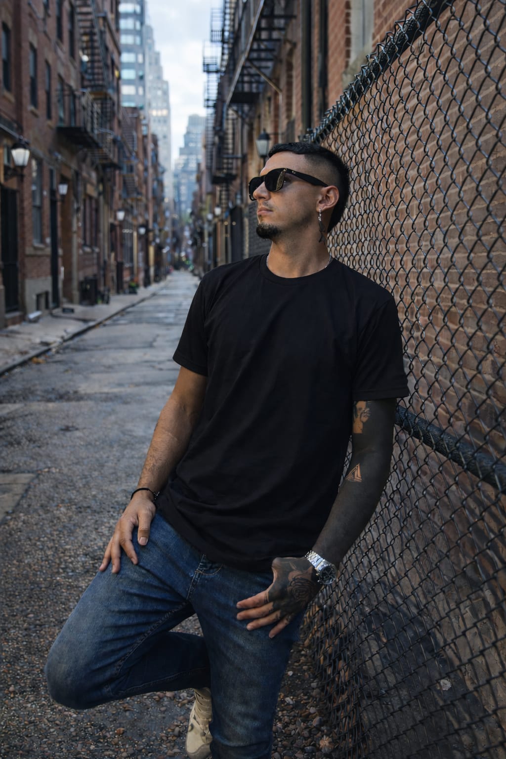 ¡IMPERDIBLE! COMBO DE CAMISA BÁSICA PARA HOMBRE 190GR X12